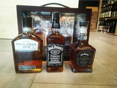 Jack Daniel's Family Box, GIFT