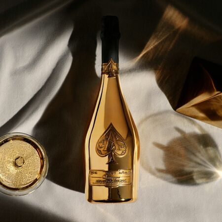 Armand de Brignac Brut Gold, drevená kazeta