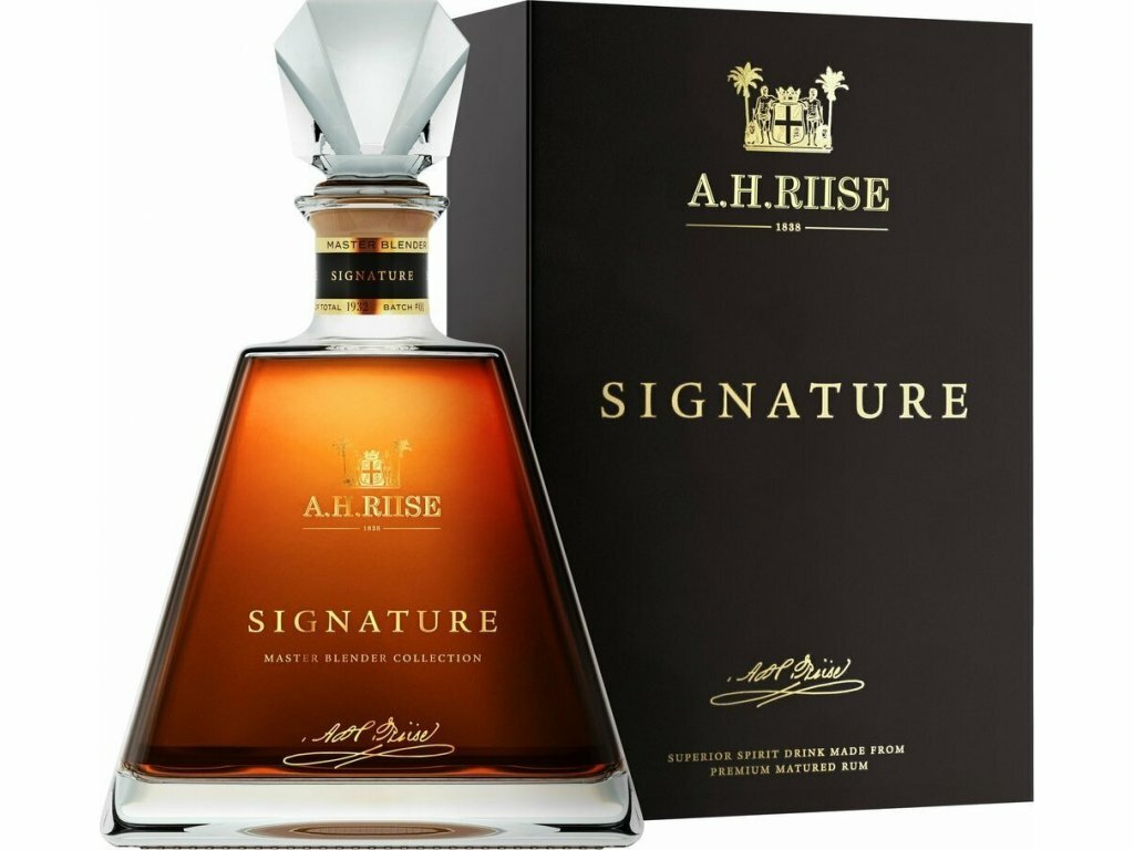 A.H. Riise Signature, GIFT
