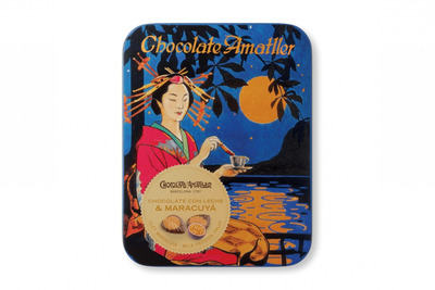 Chocolate Amatller Lístky z mliečnej čokolády s marakujou, 60g