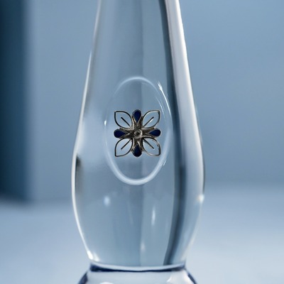 Clase Azul Plata, GIFT