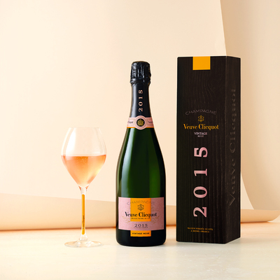 Veuve Clicquot Vintage Rosé 2015, GIFT 0,75 L