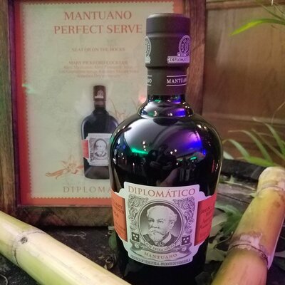 Diplomático Mantuano, GIFT TUBA